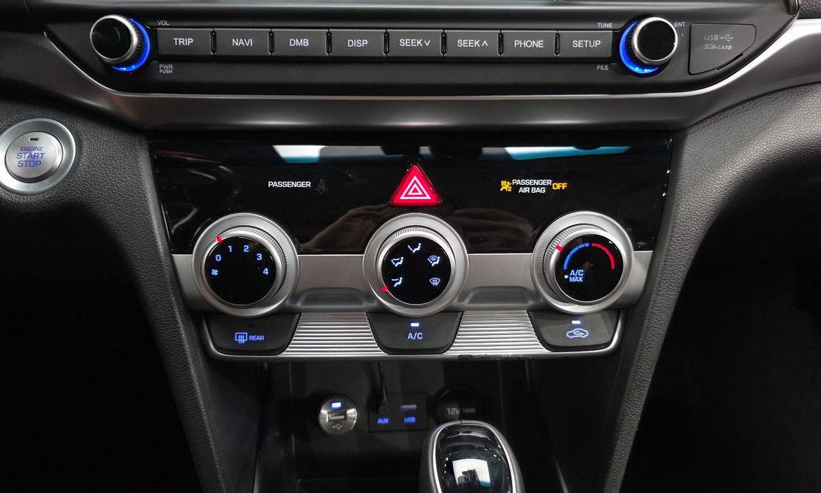 Hyundai AVANTE 2019