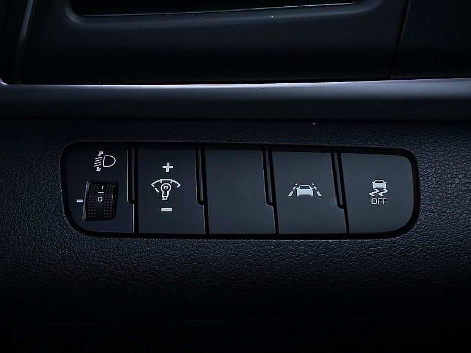 Hyundai AVANTE 2019