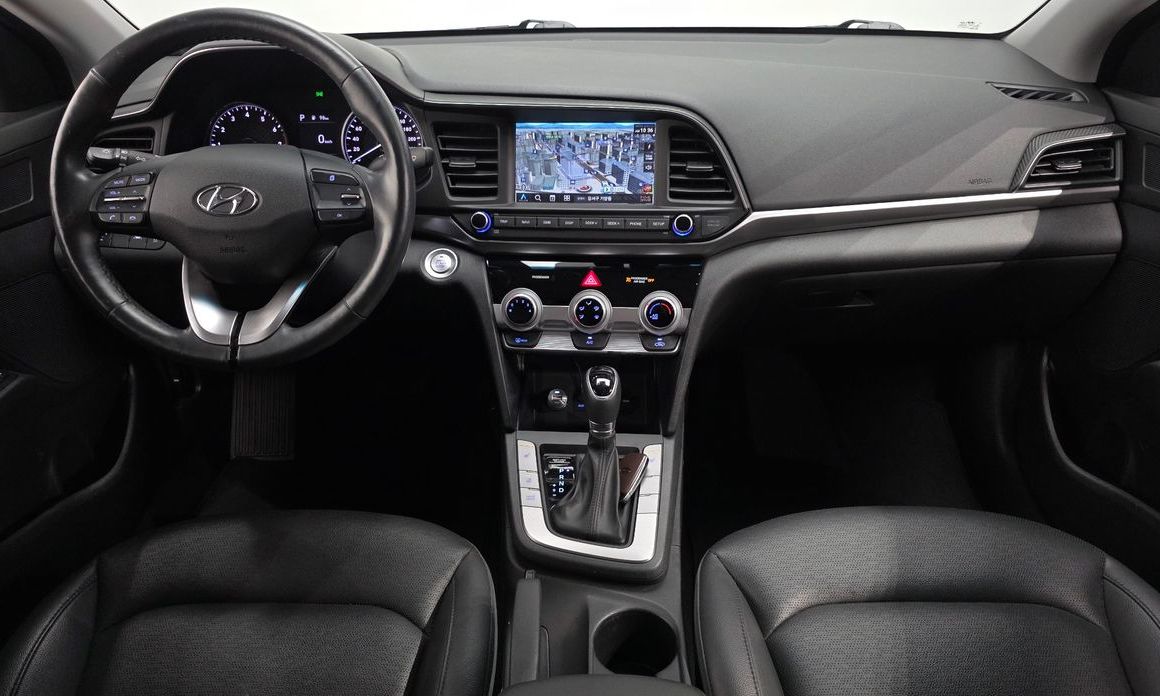 Hyundai AVANTE 2019