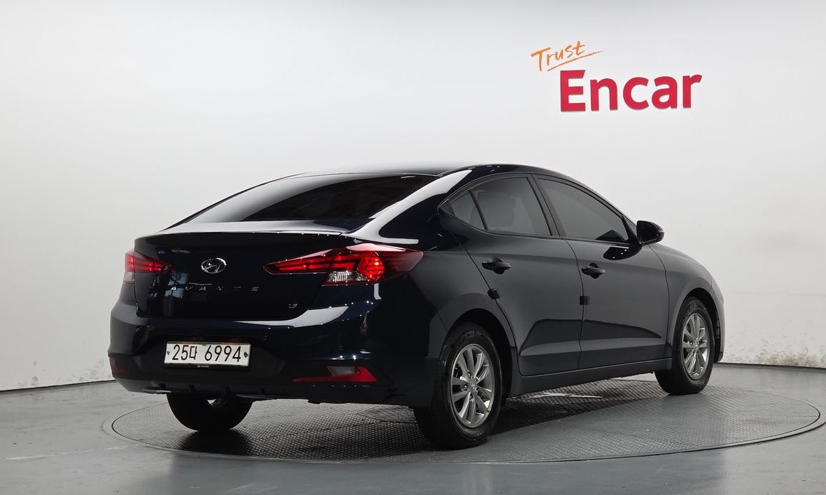 Hyundai AVANTE 2019