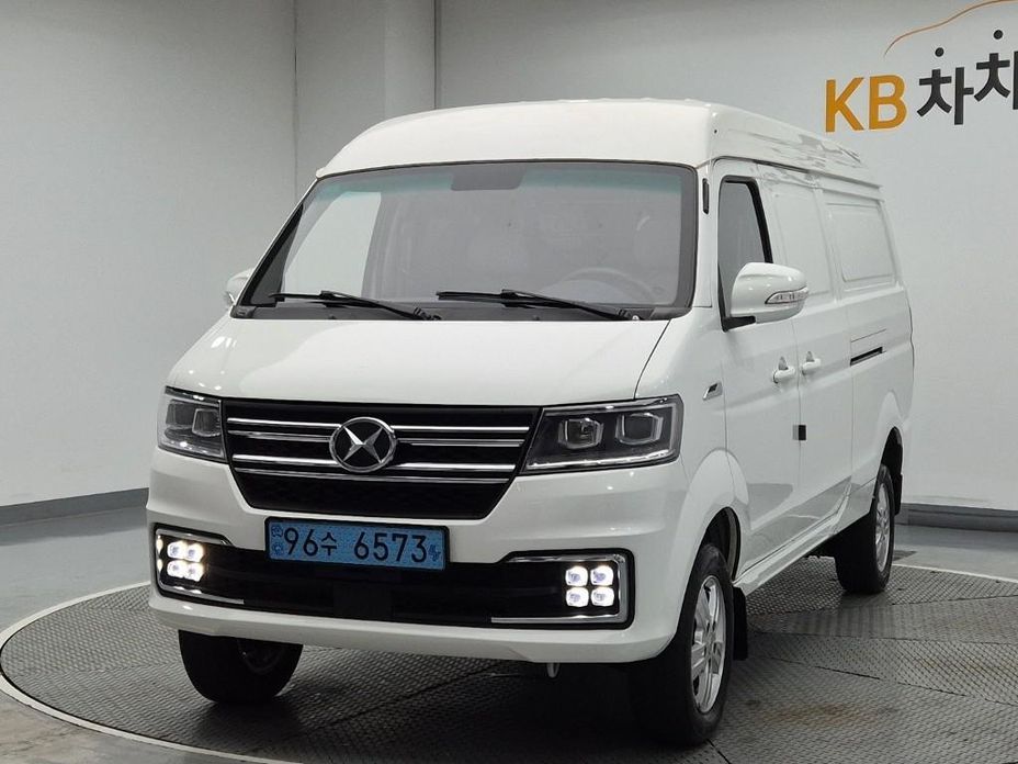 Xin yuan ET Van 2023