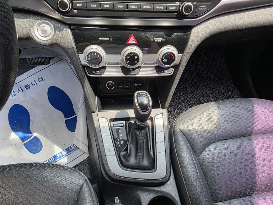 Hyundai AVANTE 2019