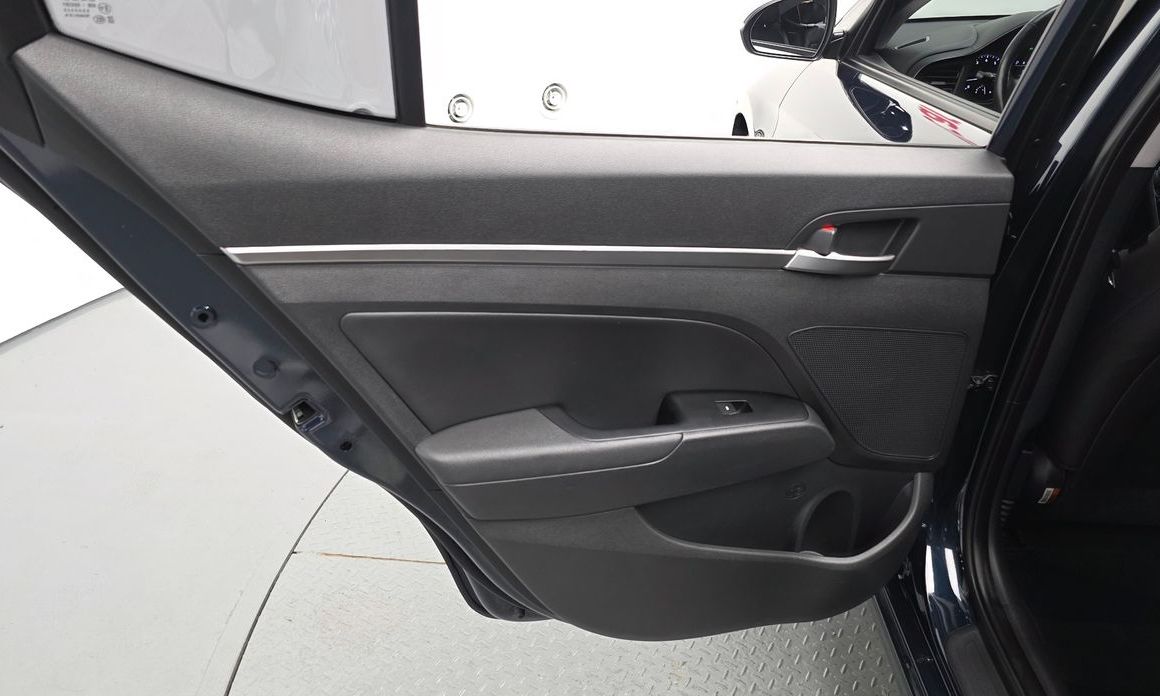 Hyundai AVANTE 2019