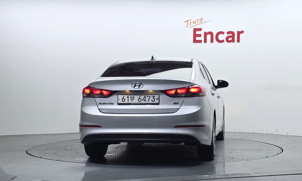 Hyundai AVANTE 2017