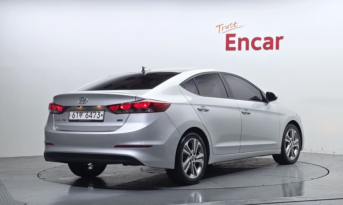 Hyundai AVANTE 2017