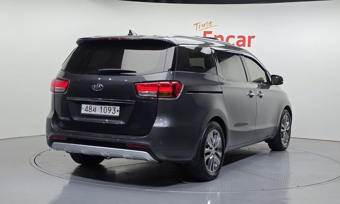 Kia Canival 2018