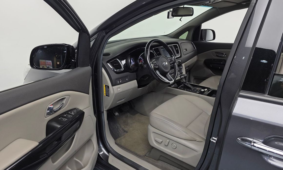 Kia Canival 2018