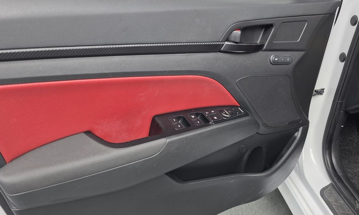 Hyundai AVANTE 2018