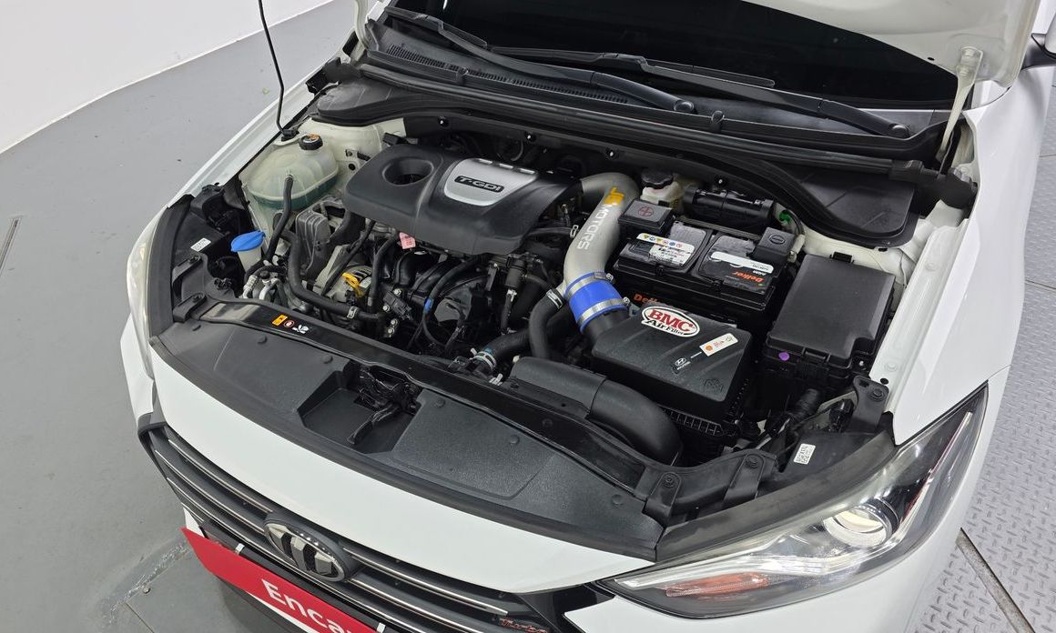 Hyundai AVANTE 2018