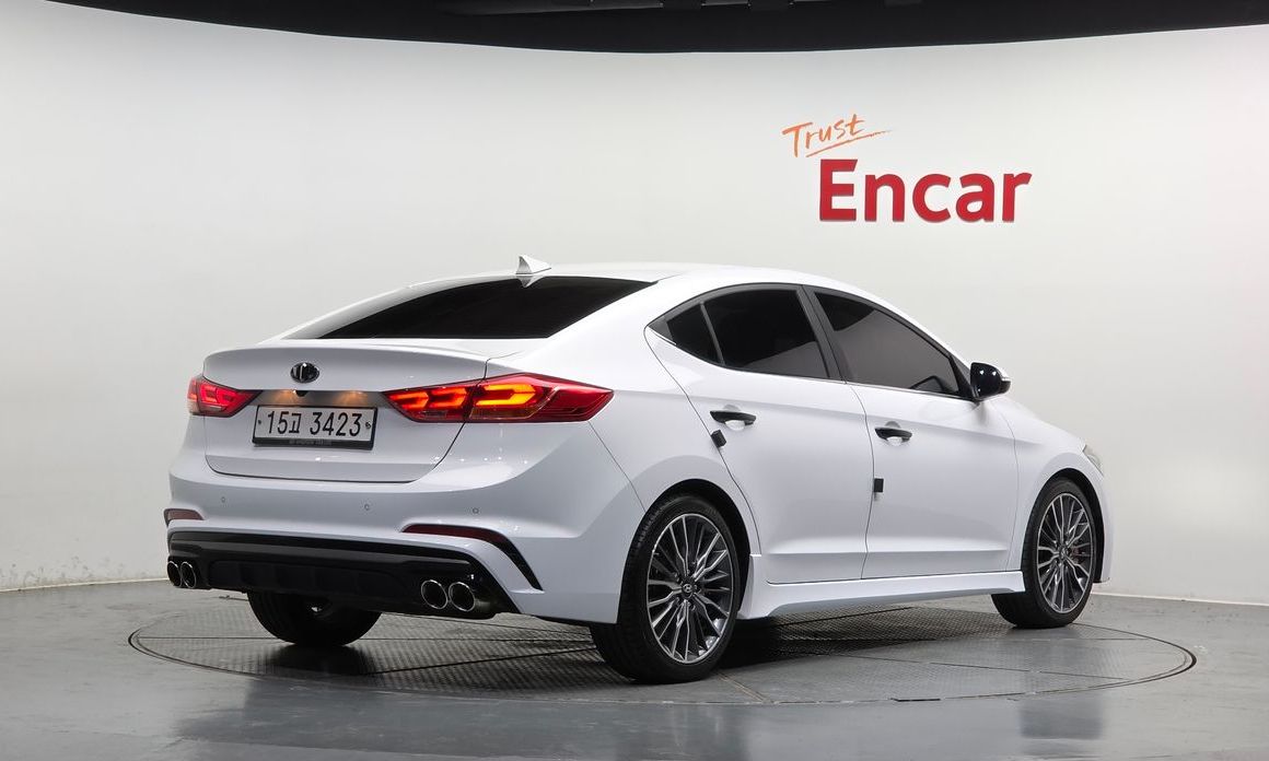 Hyundai AVANTE 2018