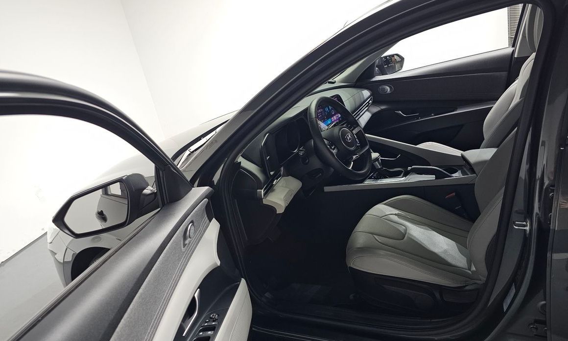 Hyundai AVANTE 2021