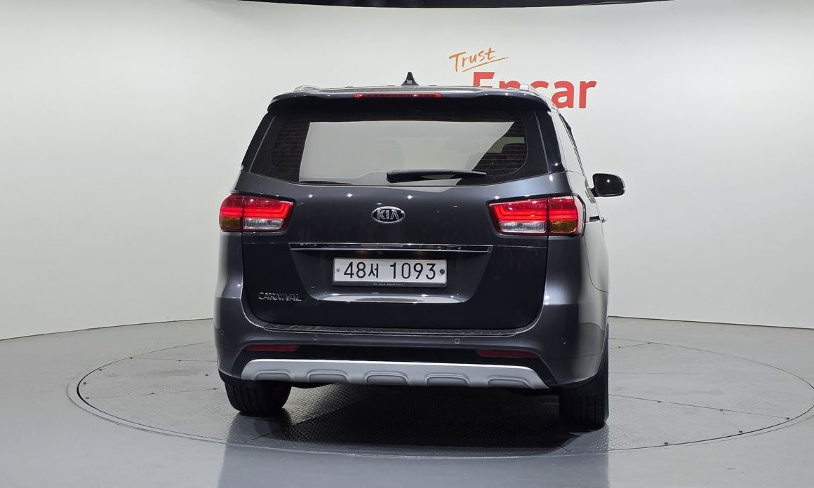 Kia Canival 2018