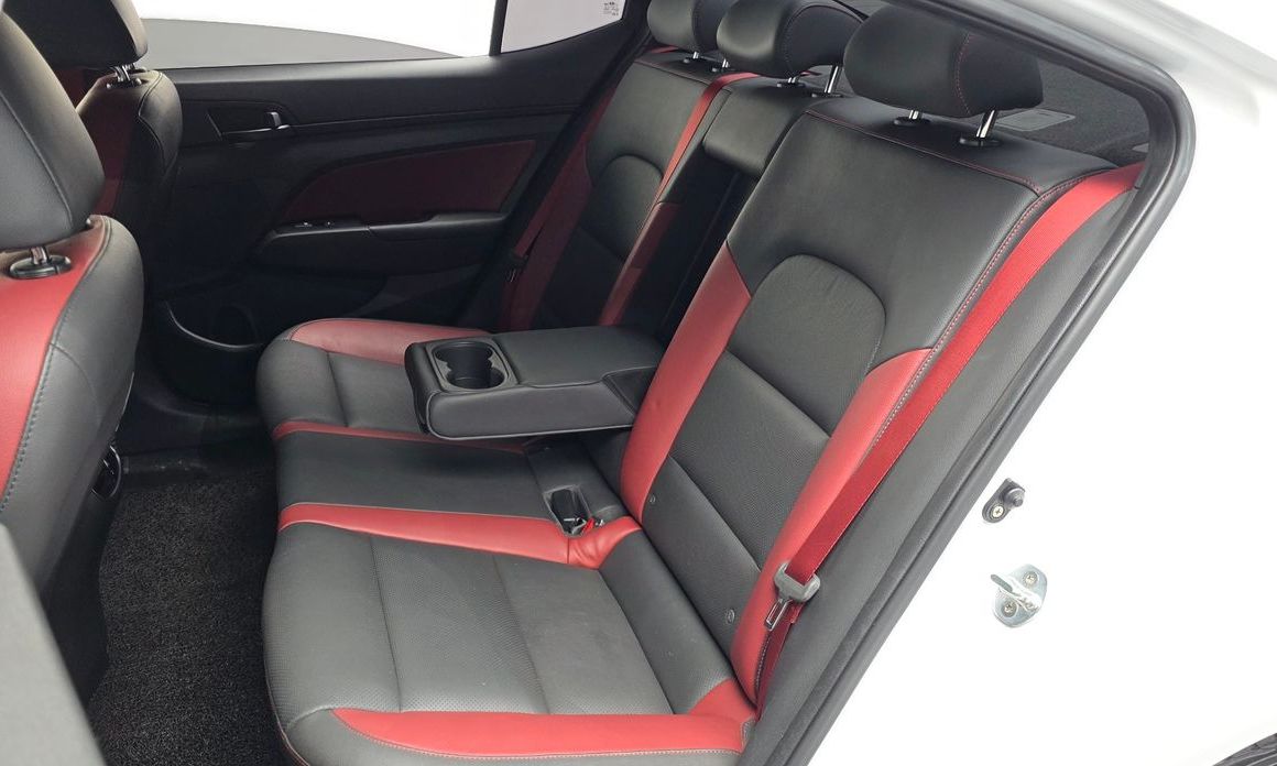 Hyundai AVANTE 2018