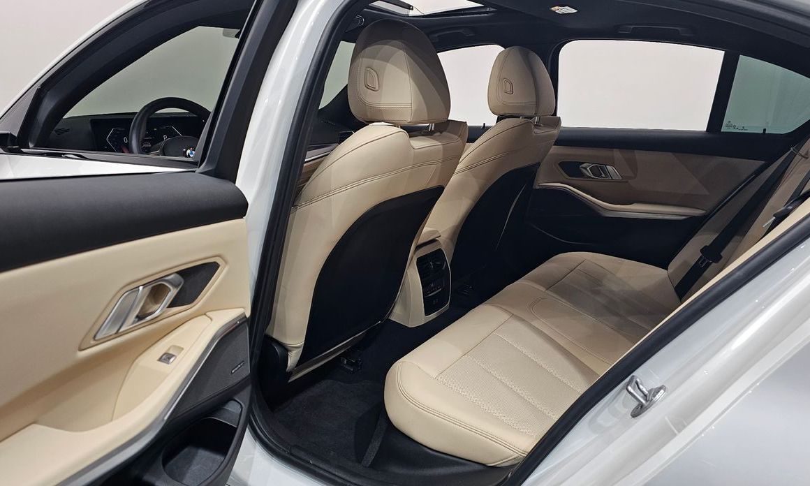 BMW 3-Series 2024