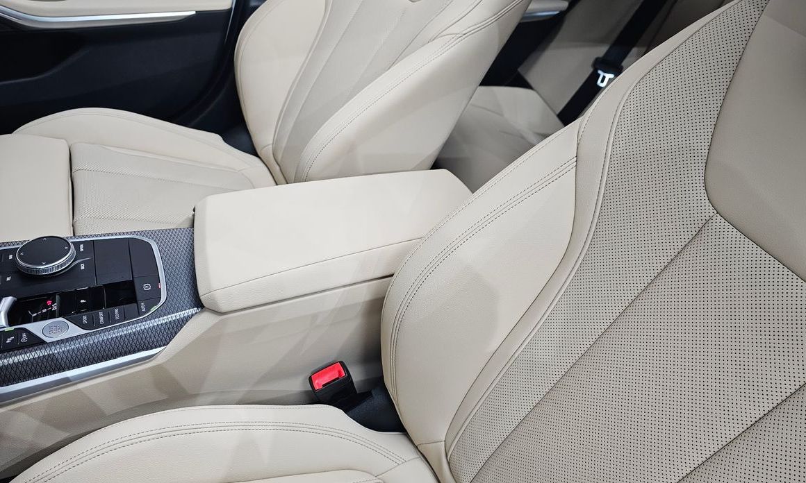 BMW 3-Series 2024