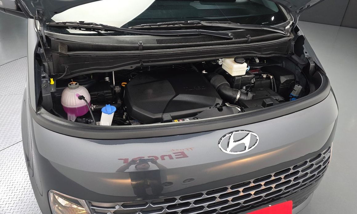 Hyundai Staria 2023