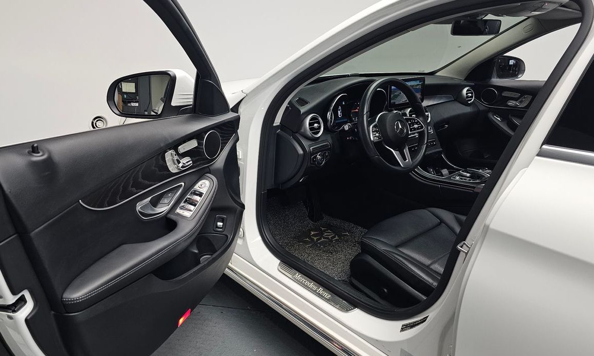 Mercedes-Benz C-Class 2019