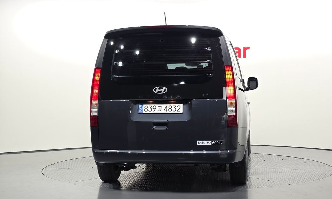 Hyundai Staria 2023