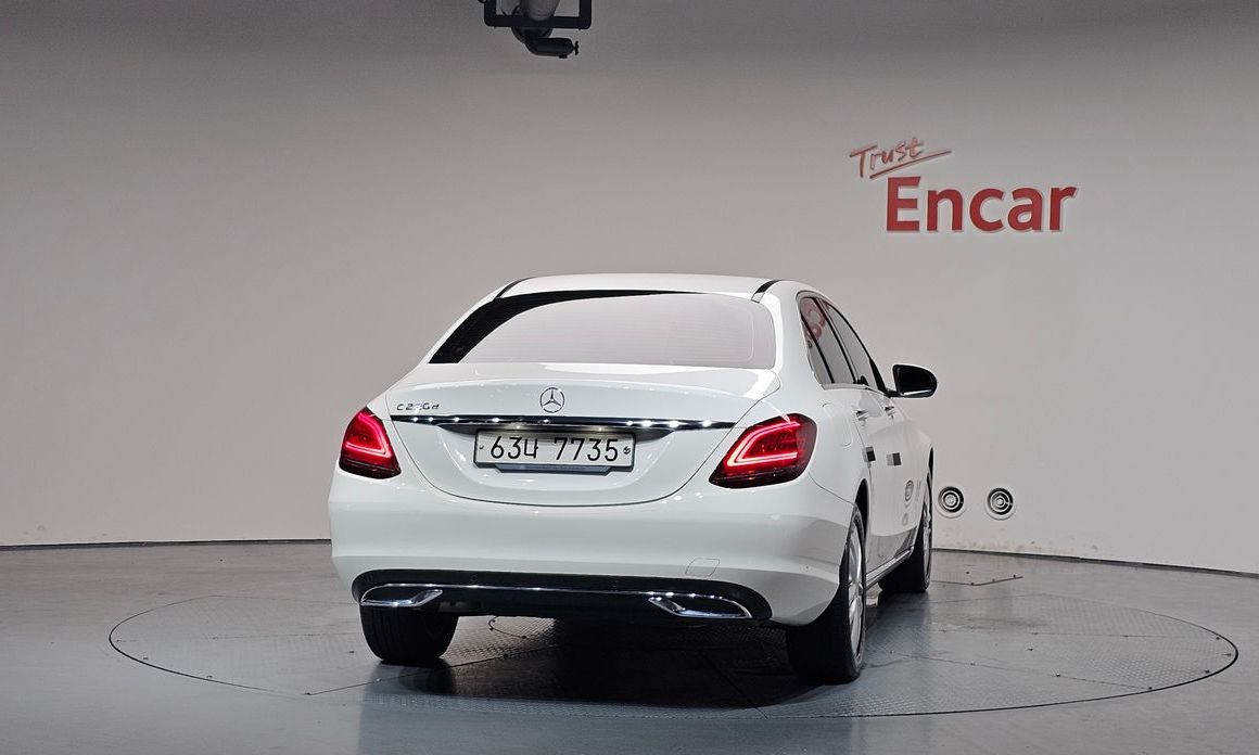 Mercedes-Benz C-Class 2019