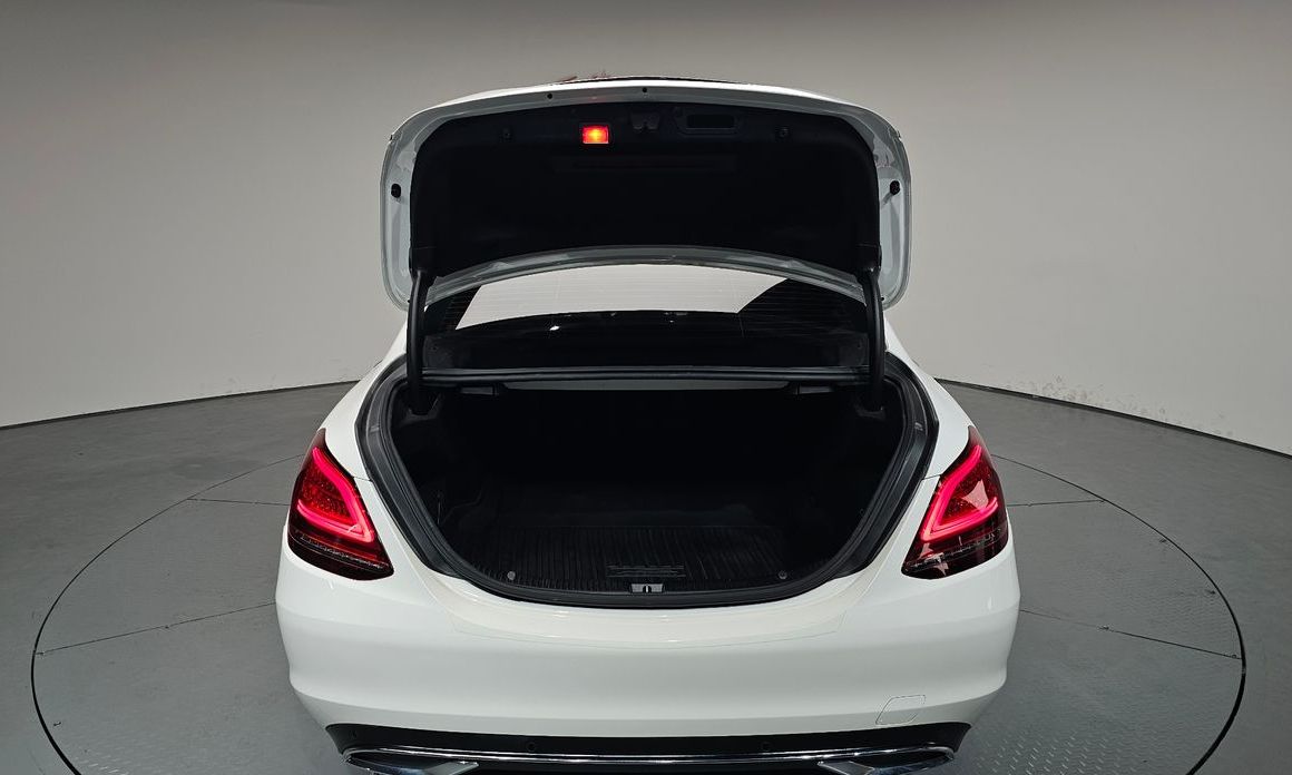 Mercedes-Benz C-Class 2019