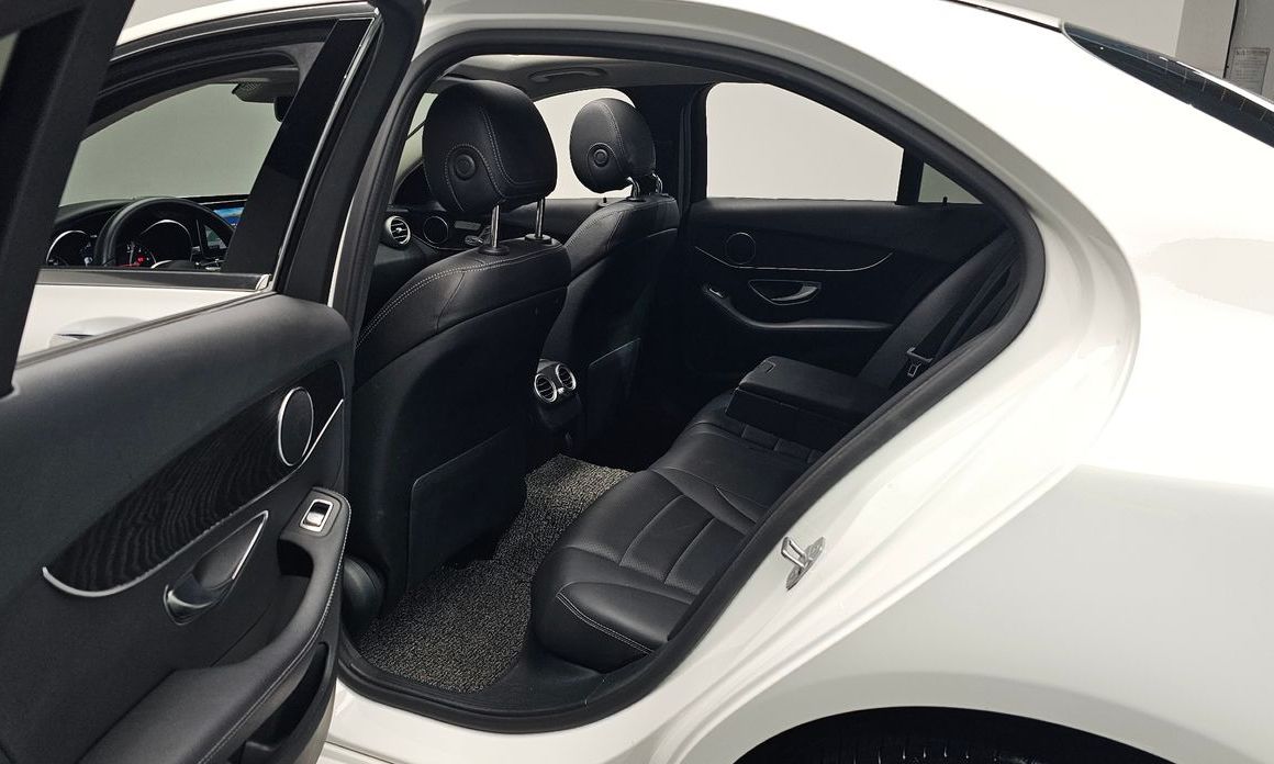 Mercedes-Benz C-Class 2019
