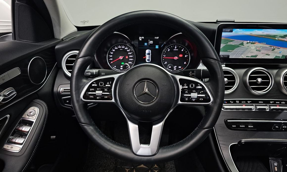 Mercedes-Benz C-Class 2019