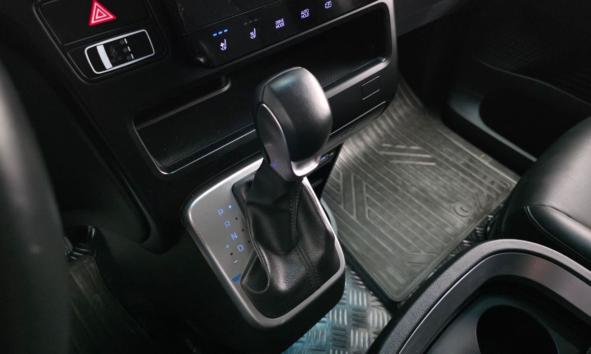 Hyundai Staria 2023
