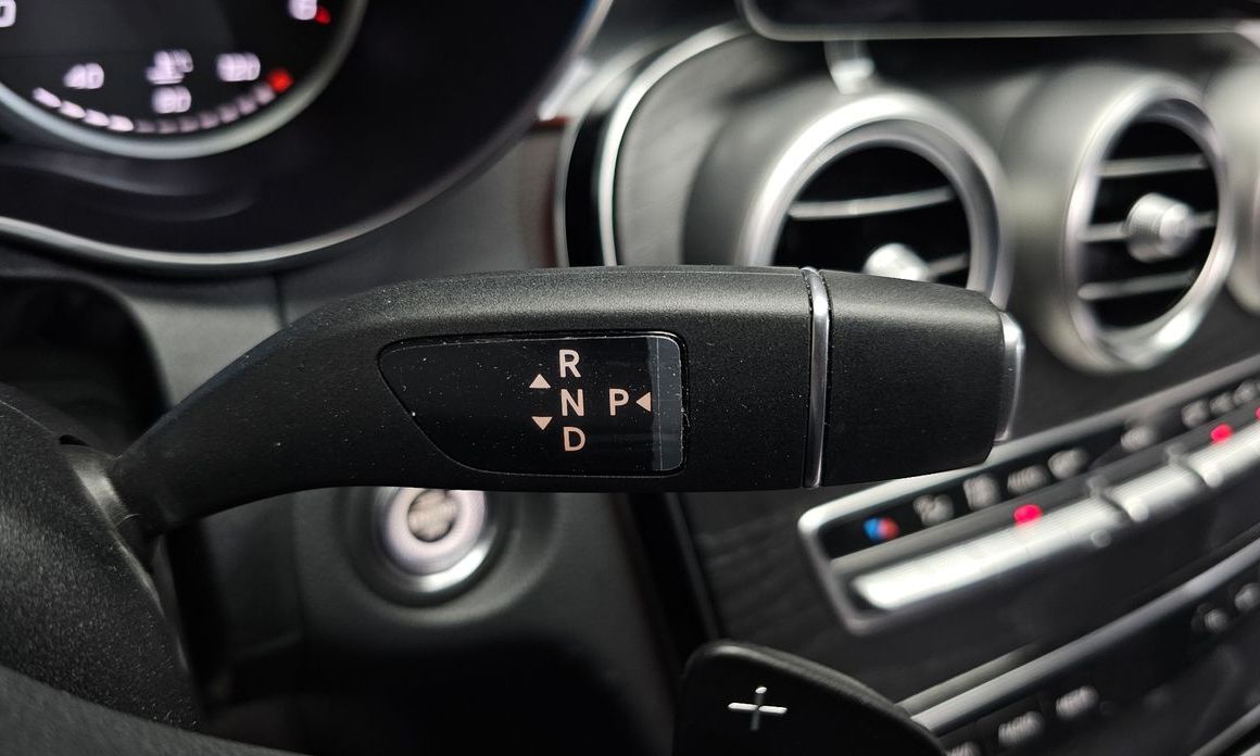 Mercedes-Benz C-Class 2019