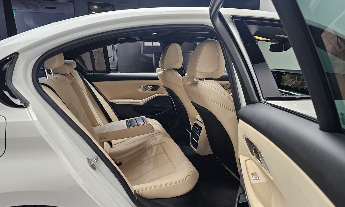 BMW 3-Series 2024