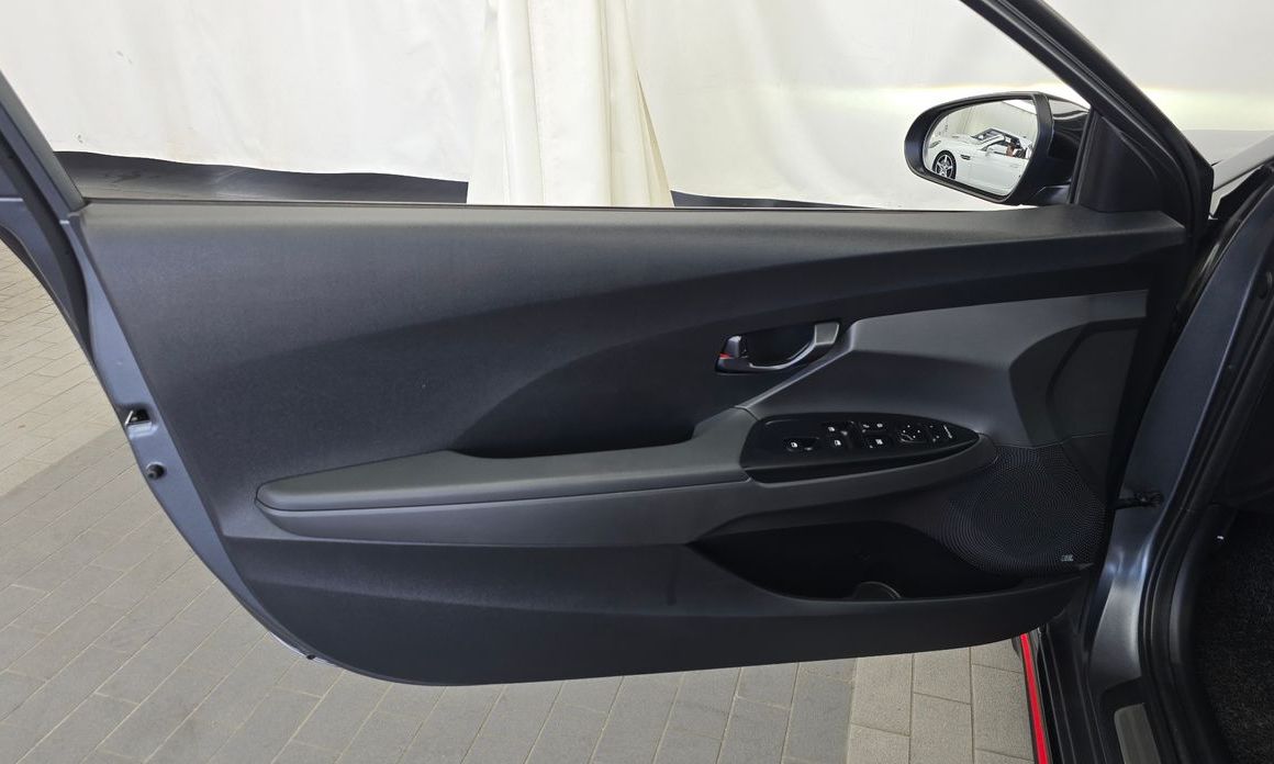 Hyundai Veloster 2022