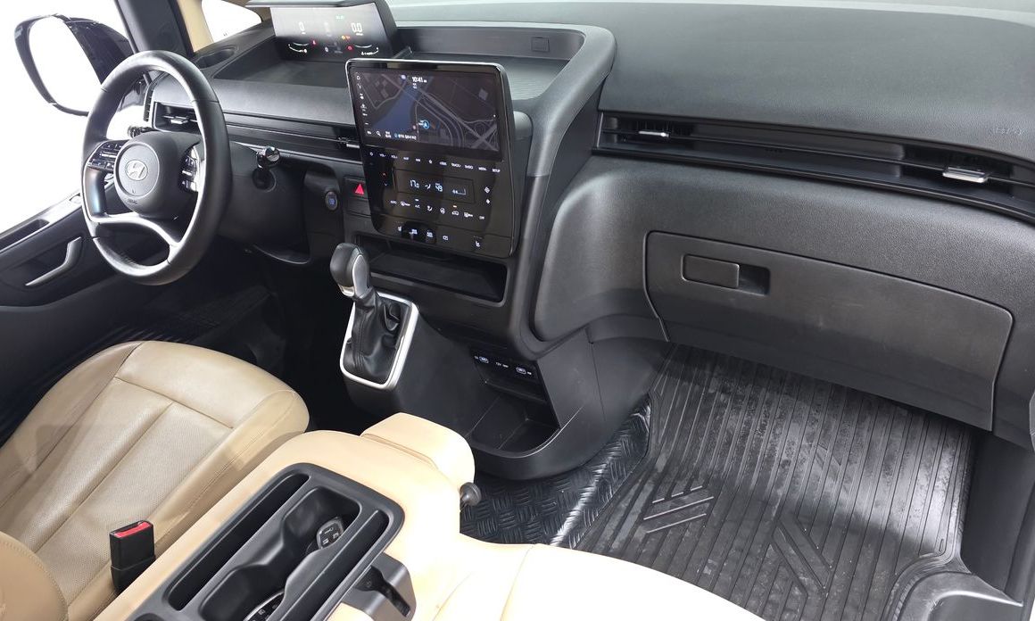 Hyundai Staria 2023