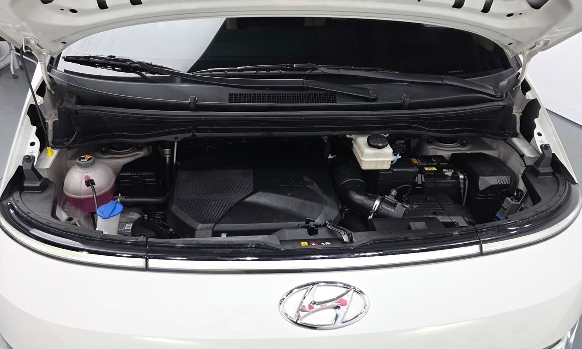 Hyundai Staria 2023