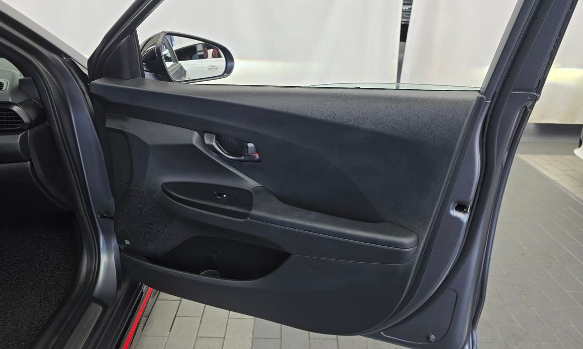 Hyundai Veloster 2022
