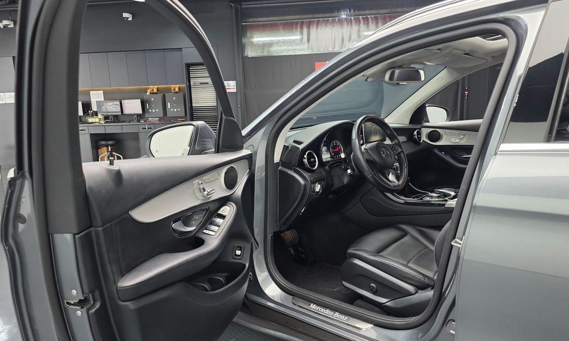 Mercedes-Benz GLC-Class 2017