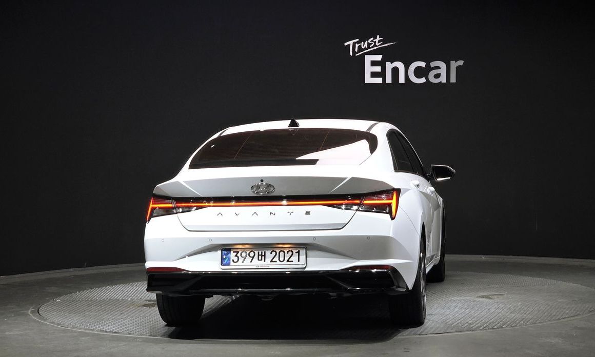 Hyundai AVANTE 2021