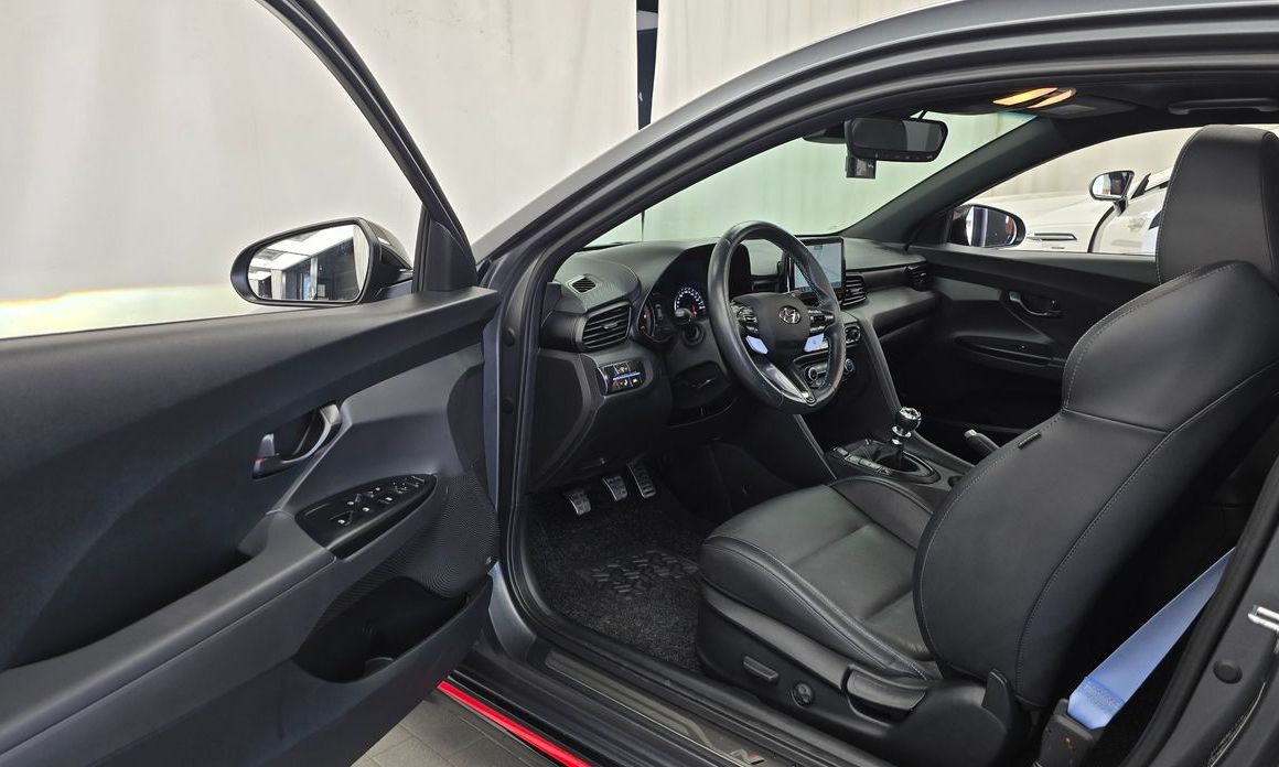 Hyundai Veloster 2022