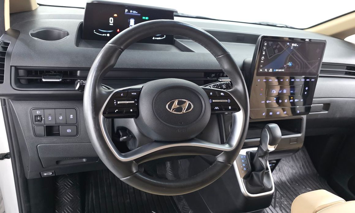 Hyundai Staria 2023