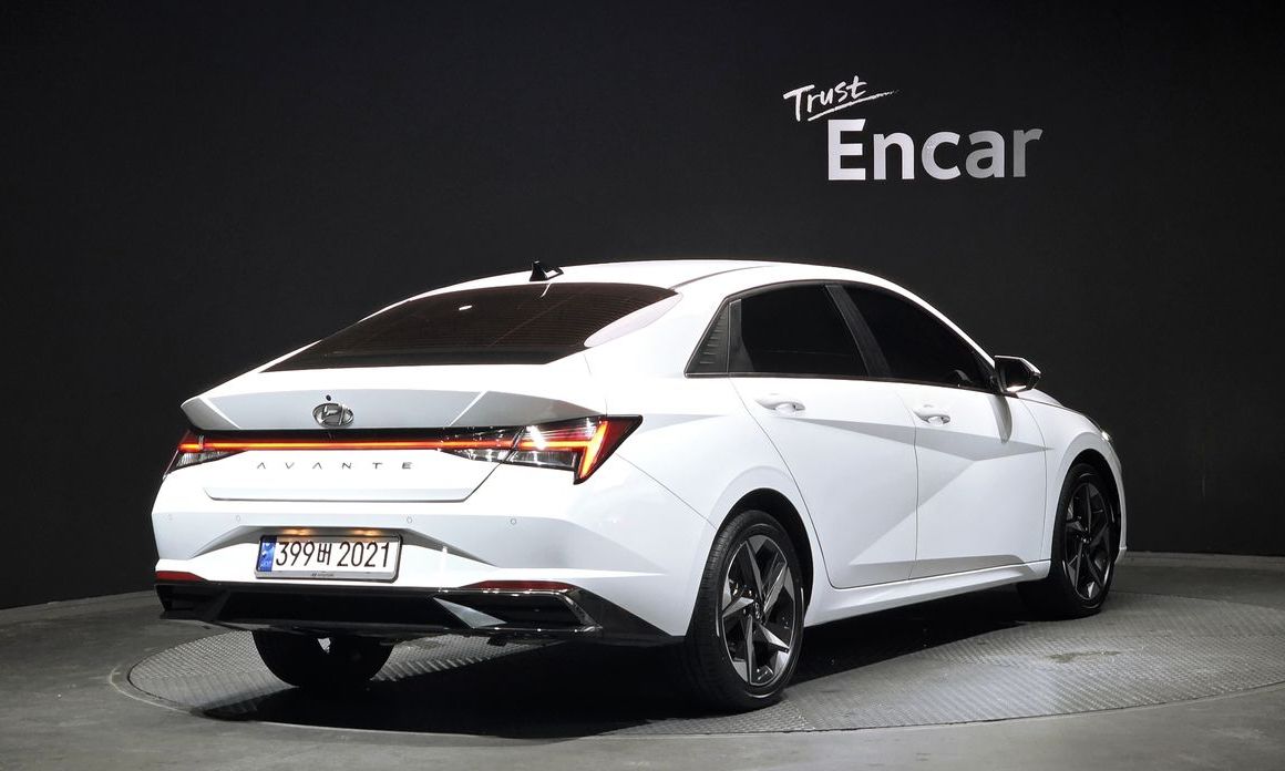 Hyundai AVANTE 2021