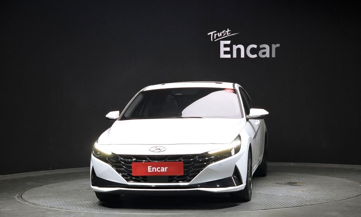 Hyundai AVANTE 2021