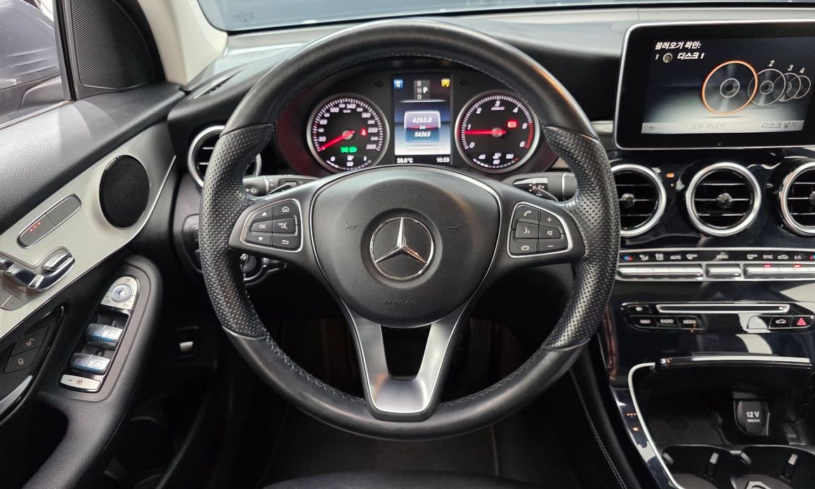 Mercedes-Benz GLC-Class 2017