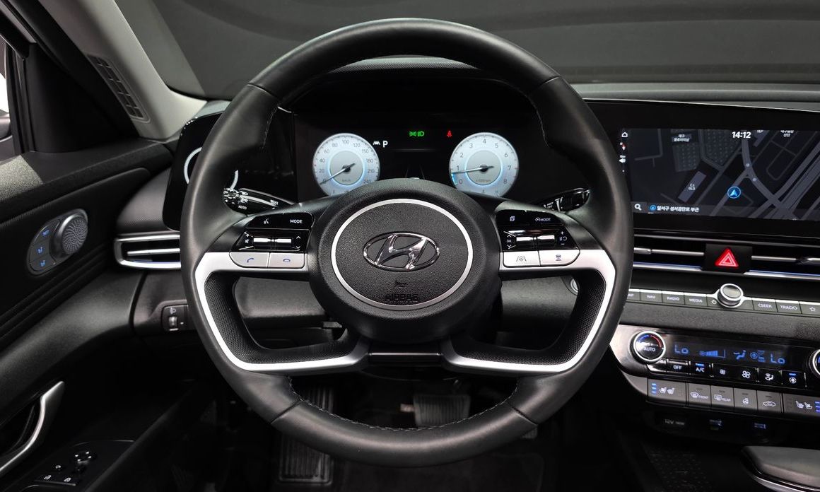 Hyundai AVANTE 2021