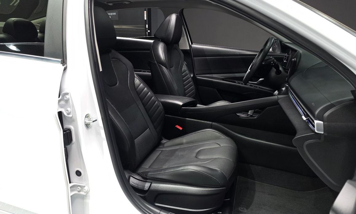 Hyundai AVANTE 2021