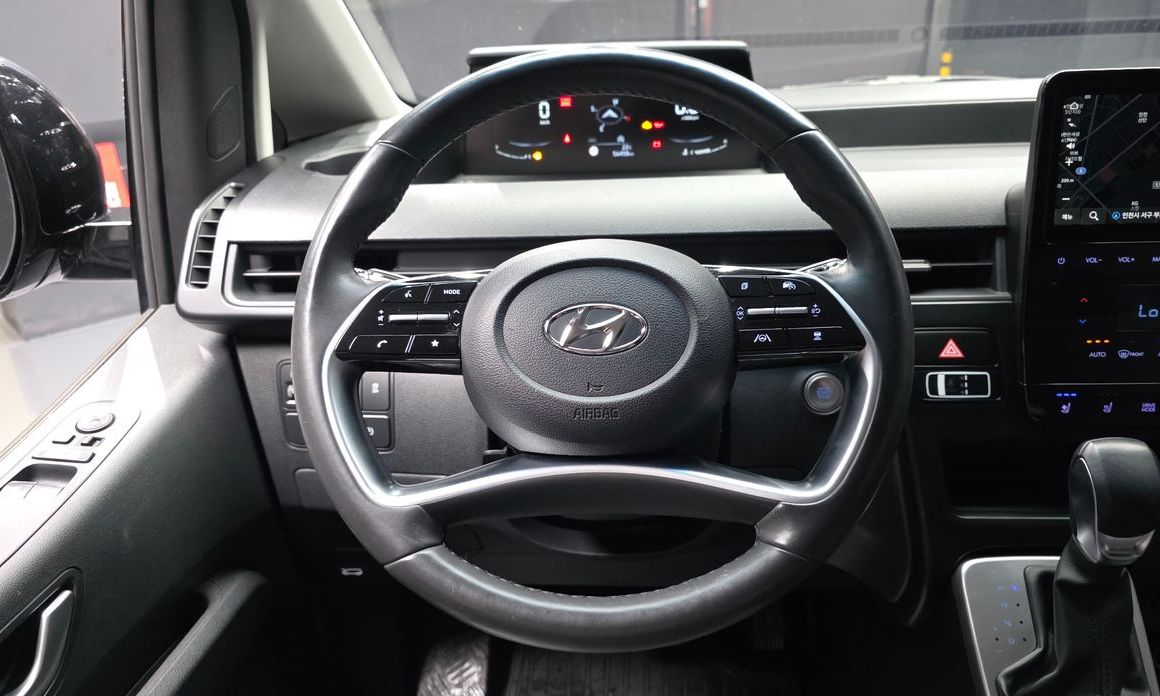 Hyundai Staria 2023