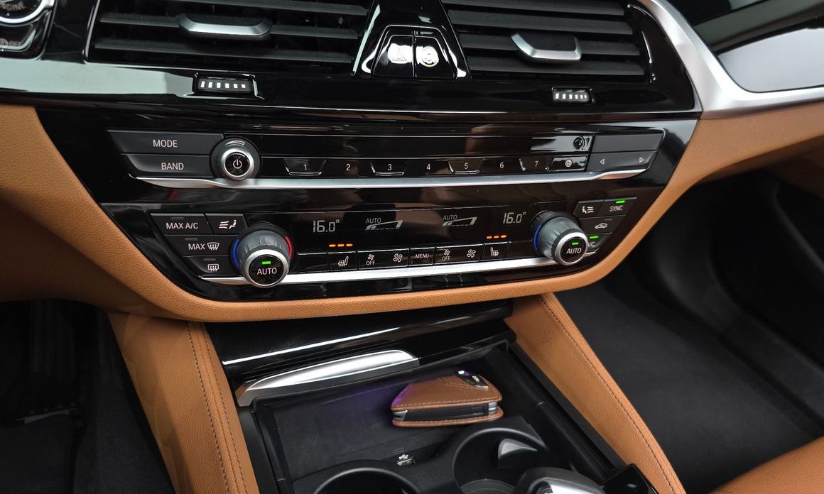 BMW 5-Series 2020