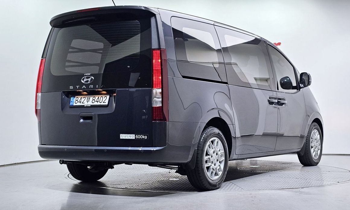 Hyundai Staria 2023