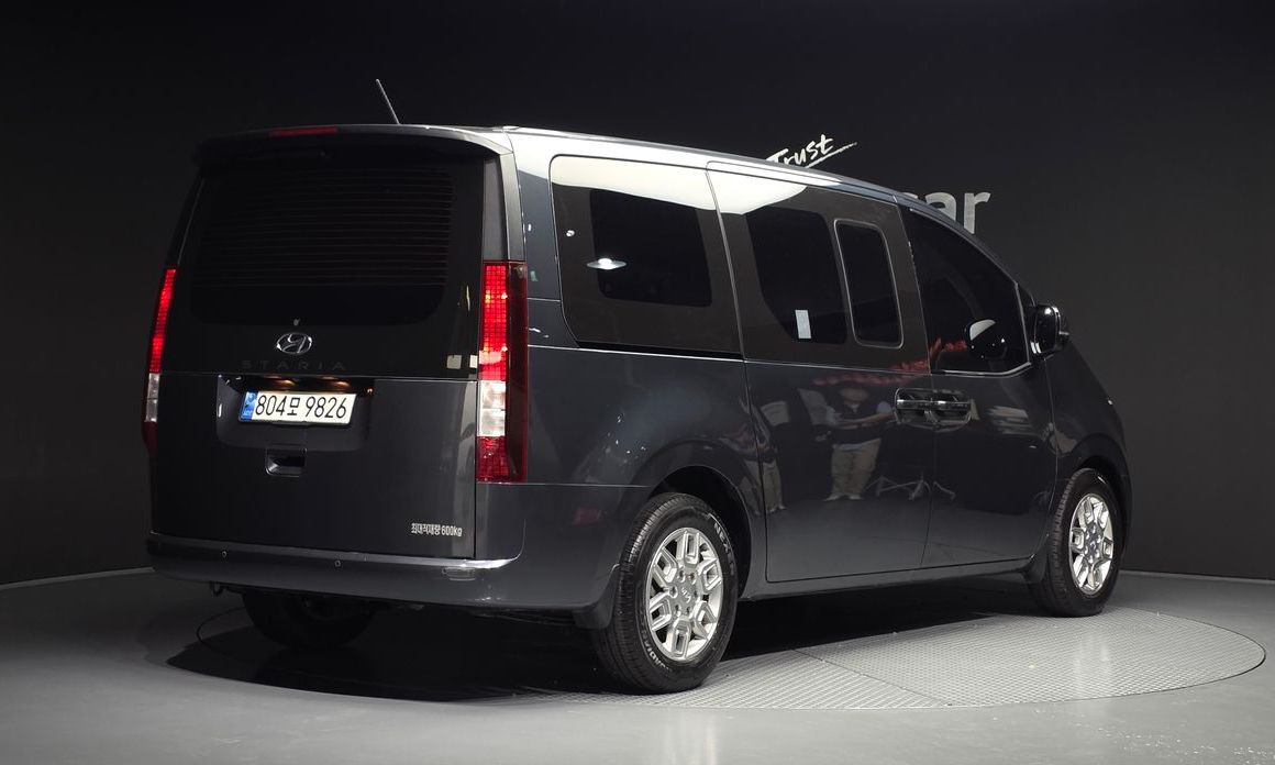 Hyundai Staria 2023