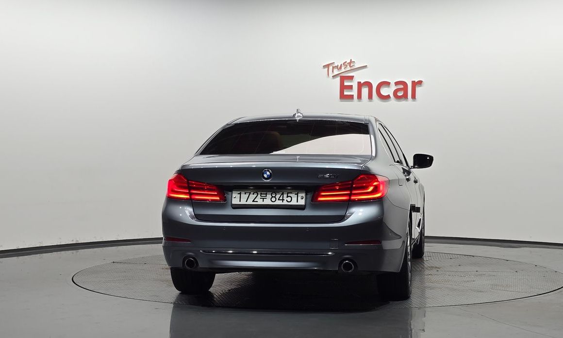 BMW 5-Series 2020