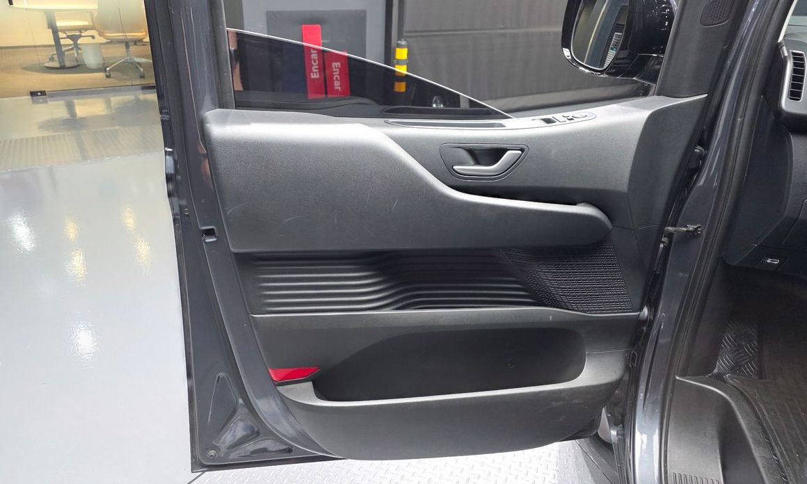 Hyundai Staria 2023