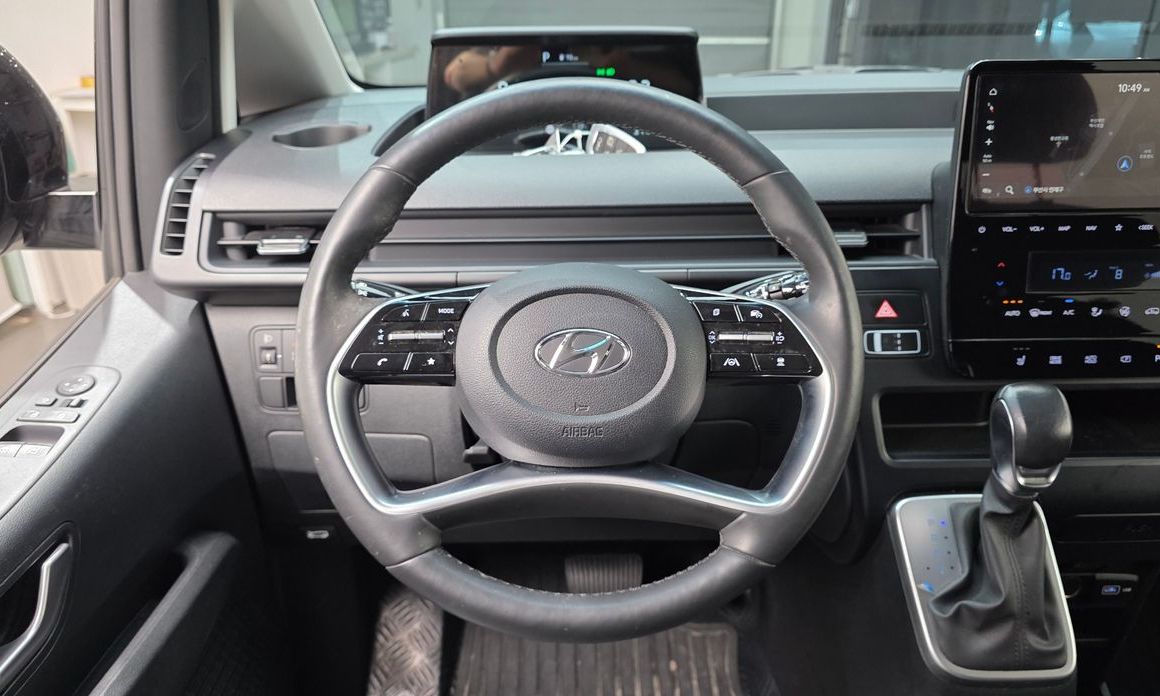 Hyundai Staria 2023