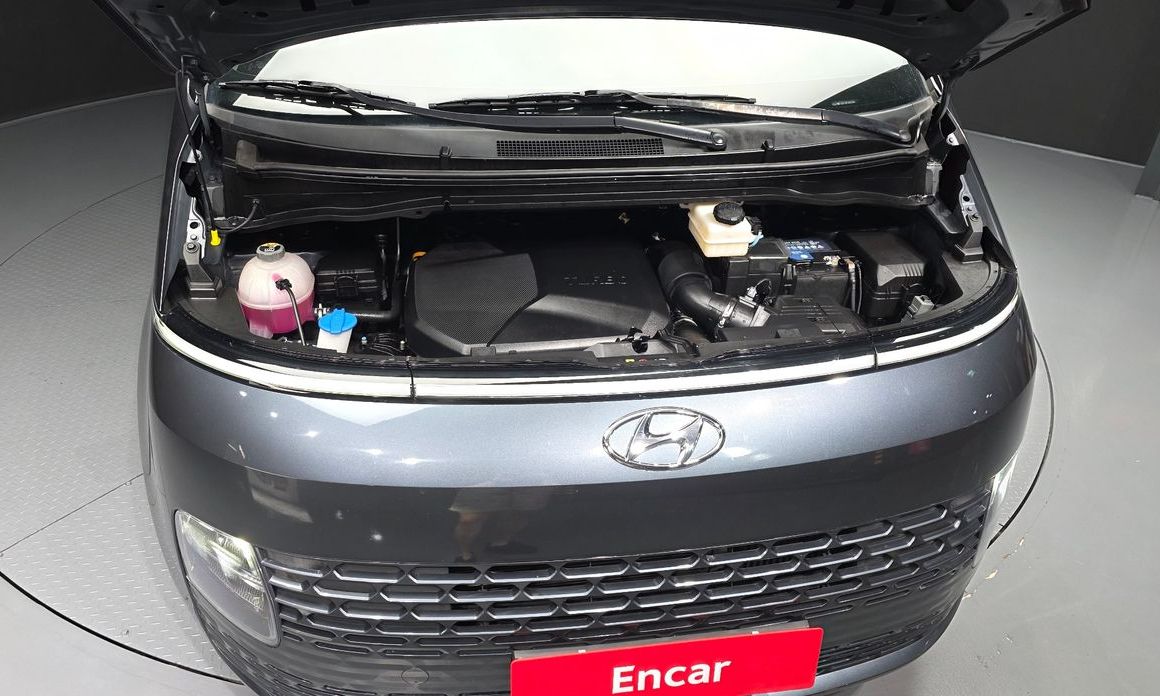 Hyundai Staria 2023